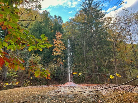 A spouting water feature in Saratoga Spa State Park
