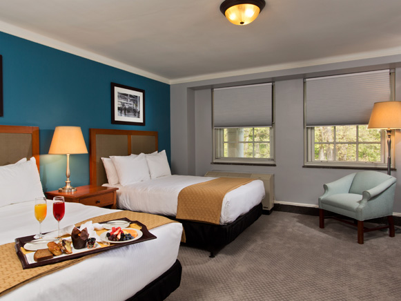 Gideon Putnam Refreshed Deluxe Double Queen Room
