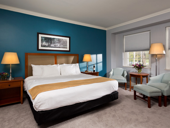 Gideon Putnam Refreshed Deluxe King Room