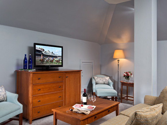 Gideon Putnam Refreshed Executive Suite