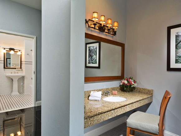 Gideon Putnam Refreshed Executive Suite