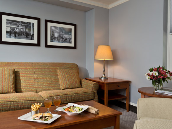 Gideon Putnam Refreshed Junior Suite