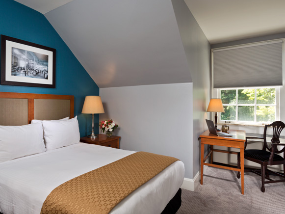 Gideon Putnam Refreshed Standard Double Room